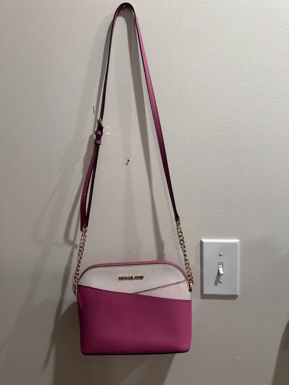 Michael Kors Pink and Cream Colorblock Crossbody with Gold Chain - Picture 2 of 7